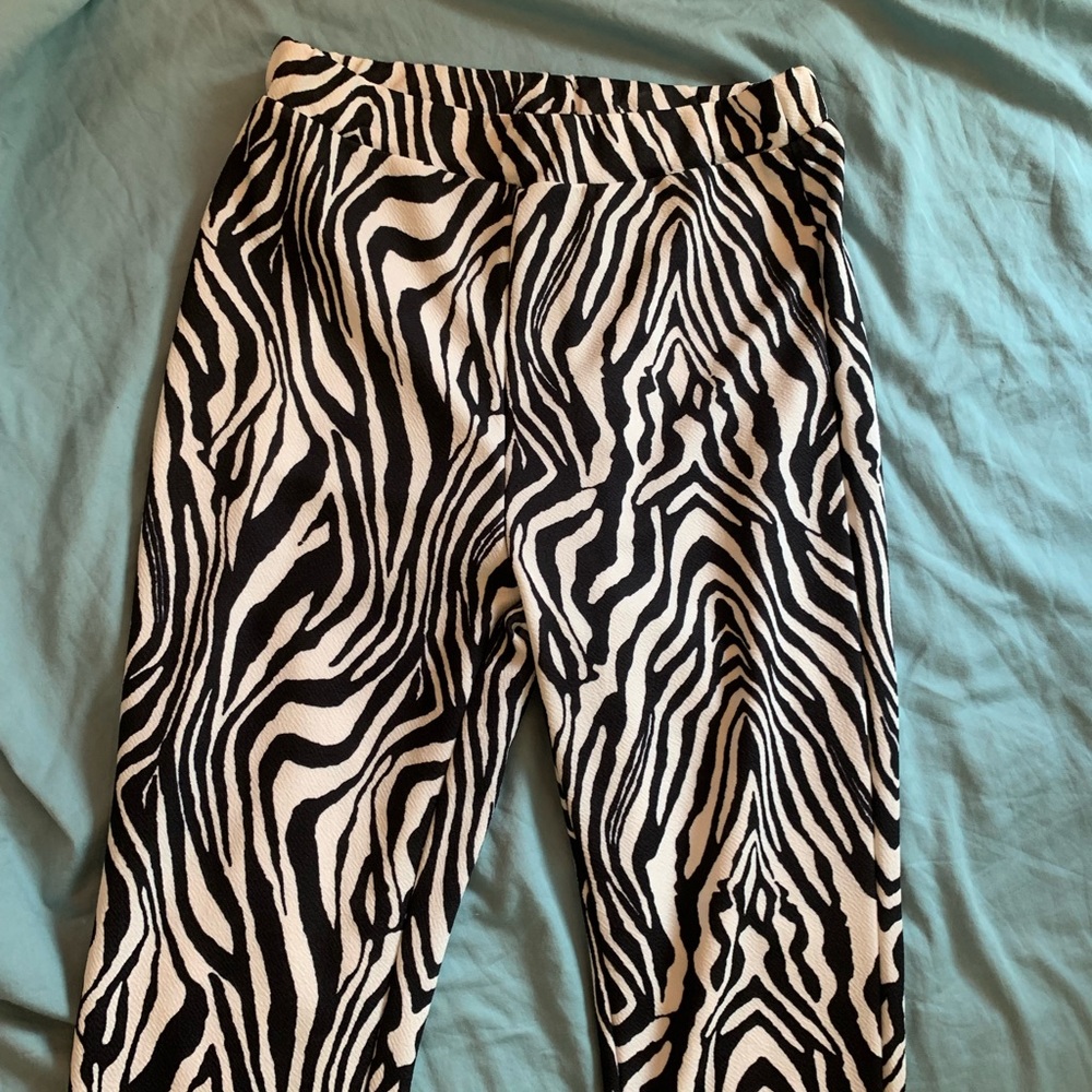 Zebra pattern flare pants